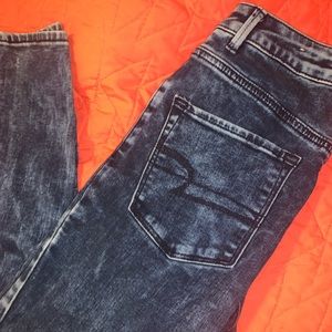 Dark Wash AE high waisted jean